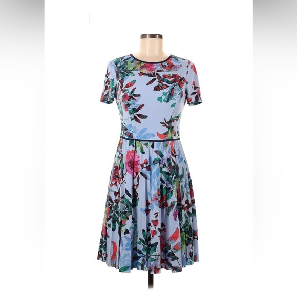 Maggy London Pleated Fit & Flare Floral Dress Size 2 - Picture 2 of 13